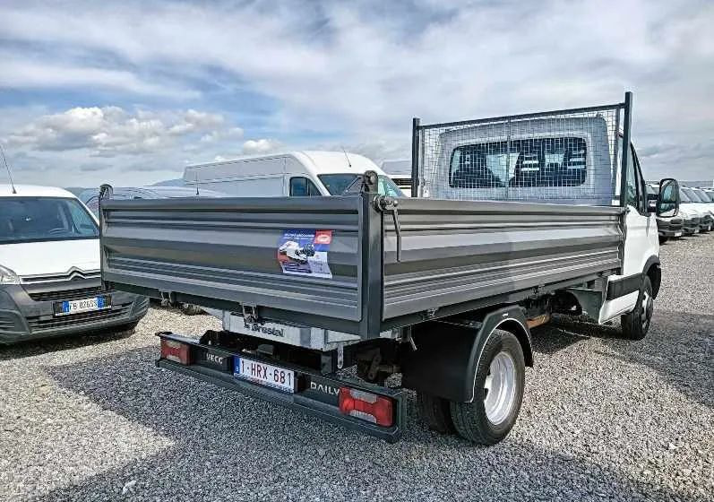 Iveco 35C13, 35C12, 35C14, 35C15 - Carrinha basculante: foto 4 Iveco 35C13, 35C12, 35C14, 35C15 - Carrinha basculante: foto 4