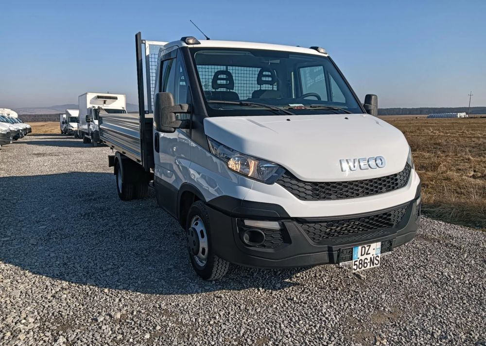 Iveco 35C13, 35C12, 35C14, 35C15 - Carrinha basculante: foto 2 Iveco 35C13, 35C12, 35C14, 35C15 - Carrinha basculante: foto 2