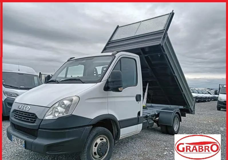 Iveco 35C13, 35C12, 35C15 - Carrinha basculante: foto 1 Iveco 35C13, 35C12, 35C15 - Carrinha basculante: foto 1