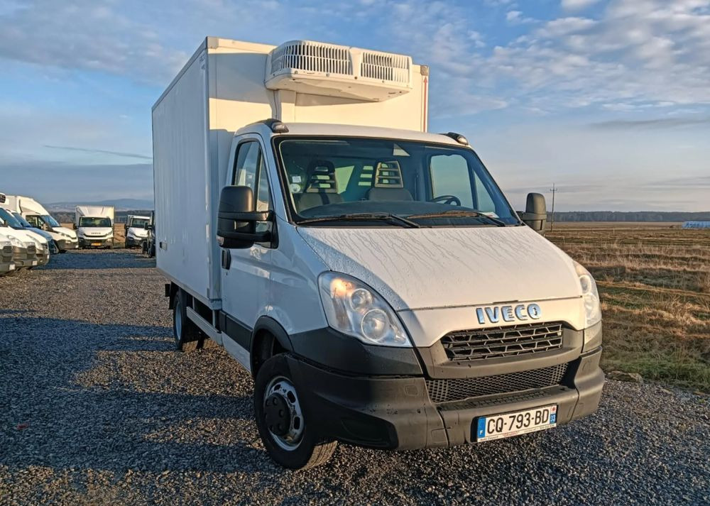 Iveco 35C13, 35C15 - Carrinha frigorífica: foto 2 Iveco 35C13, 35C15 - Carrinha frigorífica: foto 2