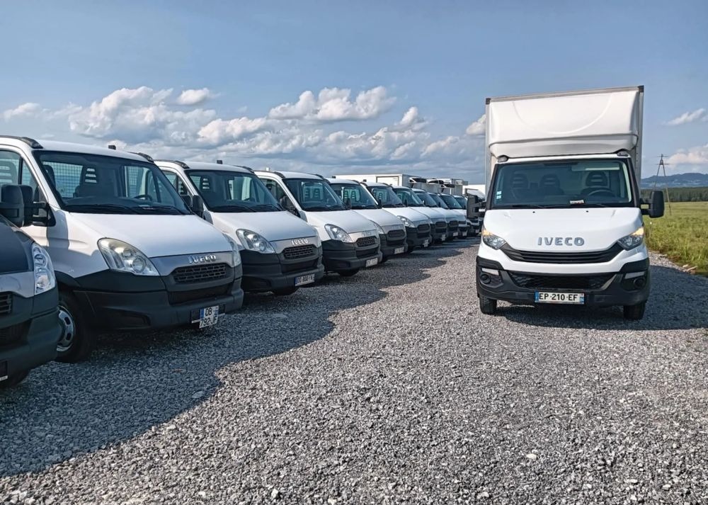 Iveco 35C14, 35C13, 35C15, 35C12 - Carrinha de contentor: foto 4 Iveco 35C14, 35C13, 35C15, 35C12 - Carrinha de contentor: foto 4