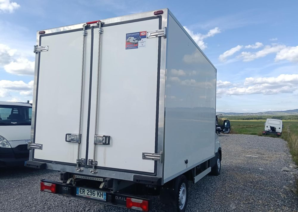 Iveco 35S16, 35S15, 35S14, 35S13, 35C13, 35C14 - Carrinha frigorífica: foto 3 Iveco 35S16, 35S15, 35S14, 35S13, 35C13, 35C14 - Carrinha frigorífica: foto 3