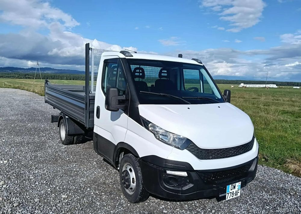 Iveco DAILY 35C13, 35C12, 35C14, 35C15 - Carrinha basculante: foto 2 Iveco DAILY 35C13, 35C12, 35C14, 35C15 - Carrinha basculante: foto 2