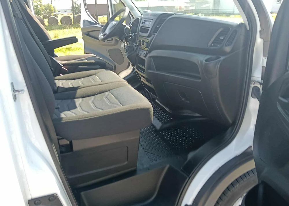 Iveco DAILY 35C14, 35C13, 35C12 - Carrinha basculante: foto 5 Iveco DAILY 35C14, 35C13, 35C12 - Carrinha basculante: foto 5