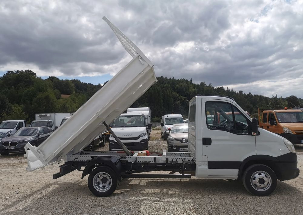 Iveco Daily 35C11 Kiper wywrotka Hak Bliźniak sprowadzony 35C12 - Carrinha basculante: foto 4 Iveco Daily 35C11 Kiper wywrotka Hak Bliźniak sprowadzony 35C12 - Carrinha basculante: foto 4