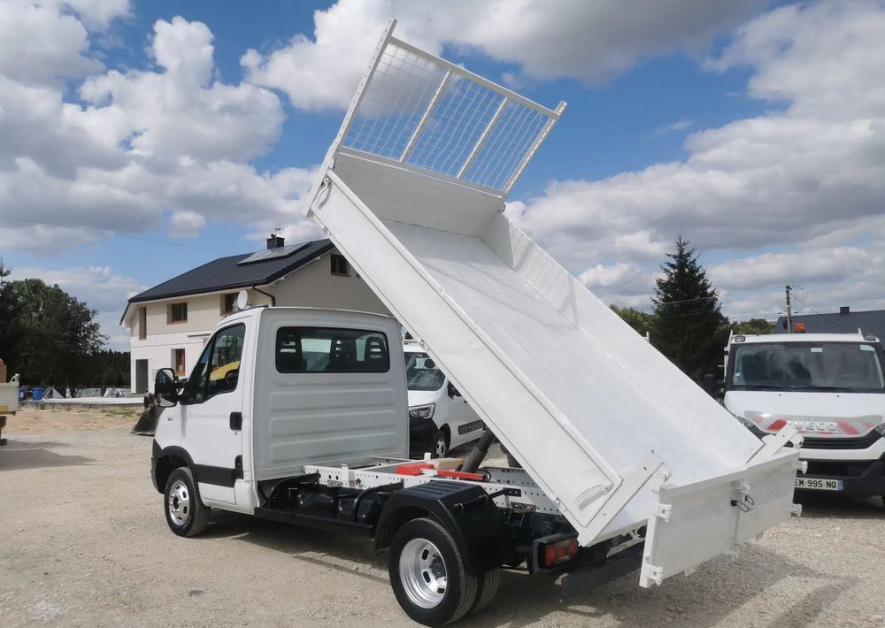 Iveco Daily 35C11 Kiper wywrotka Hak Bliźniak sprowadzony 35C12 - Carrinha basculante: foto 5 Iveco Daily 35C11 Kiper wywrotka Hak Bliźniak sprowadzony 35C12 - Carrinha basculante: foto 5