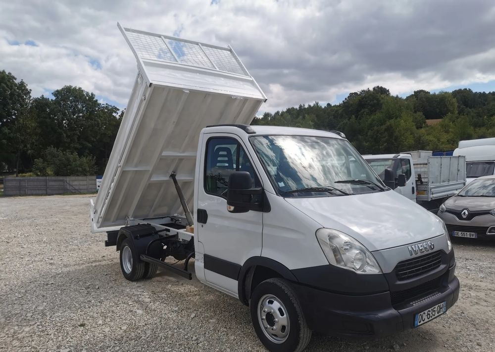 Iveco Daily 35C11 Kiper wywrotka Hak Bliźniak sprowadzony 35C12 - Carrinha basculante: foto 3 Iveco Daily 35C11 Kiper wywrotka Hak Bliźniak sprowadzony 35C12 - Carrinha basculante: foto 3