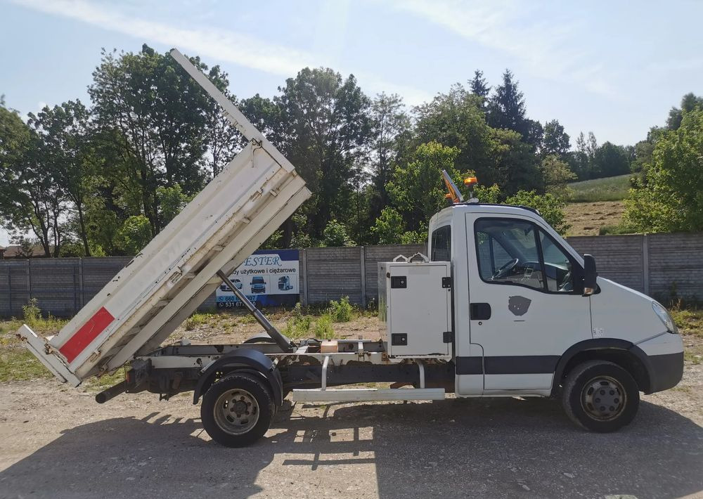 Iveco Daily 35C11 Kiper wywrotka Hak Bliźniak sprowadzony - Carrinha basculante: foto 2 Iveco Daily 35C11 Kiper wywrotka Hak Bliźniak sprowadzony - Carrinha basculante: foto 2