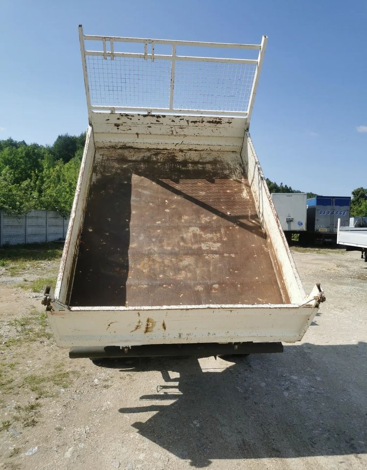 Iveco Daily 35C11 Kiper wywrotka Hak Bliźniak sprowadzony - Carrinha basculante: foto 4 Iveco Daily 35C11 Kiper wywrotka Hak Bliźniak sprowadzony - Carrinha basculante: foto 4