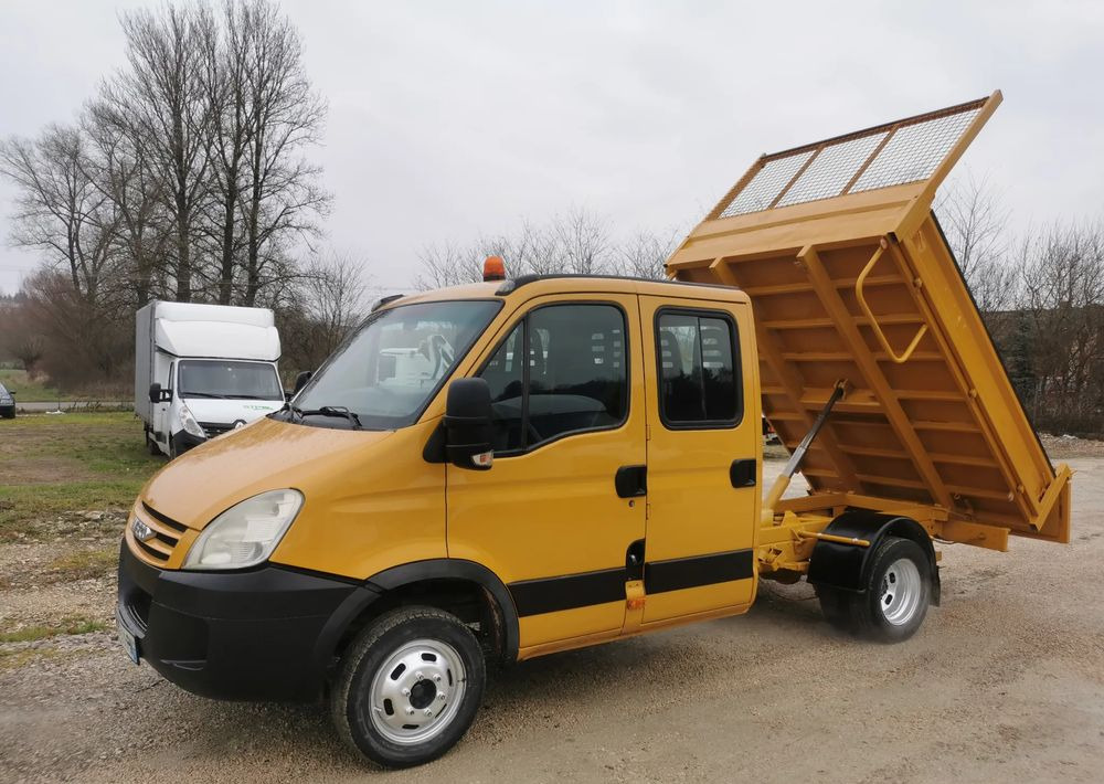 Iveco Daily 35C12 Brygadówka wywrotka Dubel hak kiper doka 35C13 - Carrinha basculante: foto 2 Iveco Daily 35C12 Brygadówka wywrotka Dubel hak kiper doka 35C13 - Carrinha basculante: foto 2
