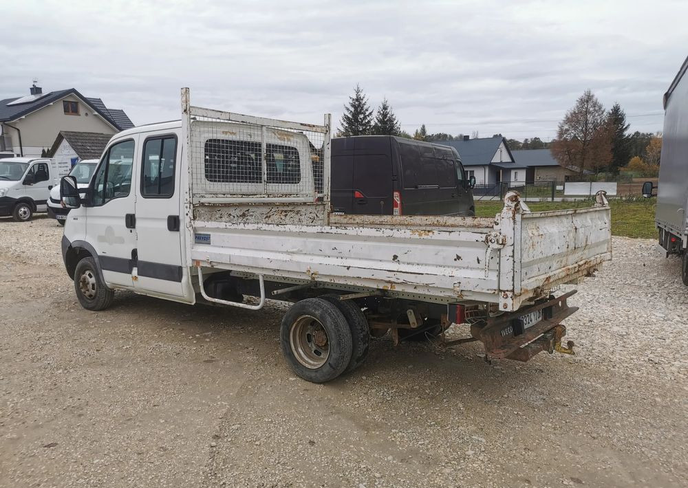 Locação financeira de Iveco Daily 35C15 Brygadówka 3.0 - 150KM wywrotka Klimatyzacja Dubel hak kiper doka Iveco Daily 35C15 Brygadówka 3.0 - 150KM wywrotka Klimatyzacja Dubel hak kiper doka: foto 16 Locação financeira de Iveco Daily 35C15 Brygadówka 3.0 - 150KM wywrotka Klimatyzacja Dubel hak kiper doka Iveco Daily 35C15 Brygadówka 3.0 - 150KM wywrotka Klimatyzacja Dubel hak kiper doka: foto 16