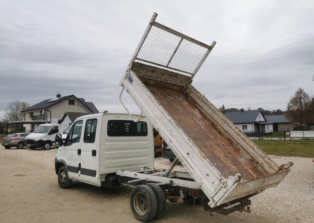 Iveco Daily 35C15 Brygadówka 3.0 - 150KM wywrotka Klimatyzacja Dubel hak kiper doka - Carrinha basculante: foto 5 Iveco Daily 35C15 Brygadówka 3.0 - 150KM wywrotka Klimatyzacja Dubel hak kiper doka - Carrinha basculante: foto 5