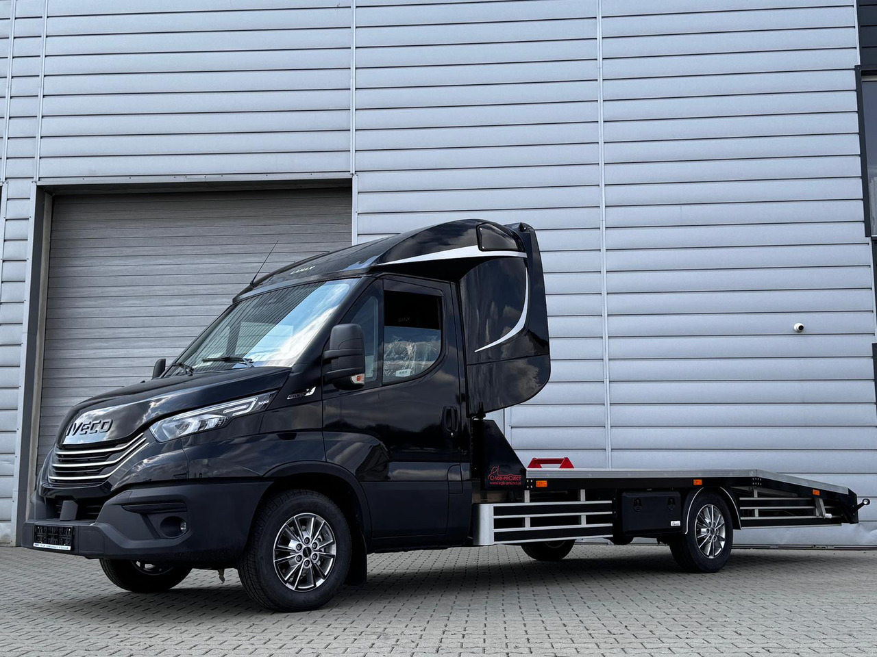 IVECO DAILY 35S21 - Caminhão reboque: foto 2 IVECO DAILY 35S21 - Caminhão reboque: foto 2