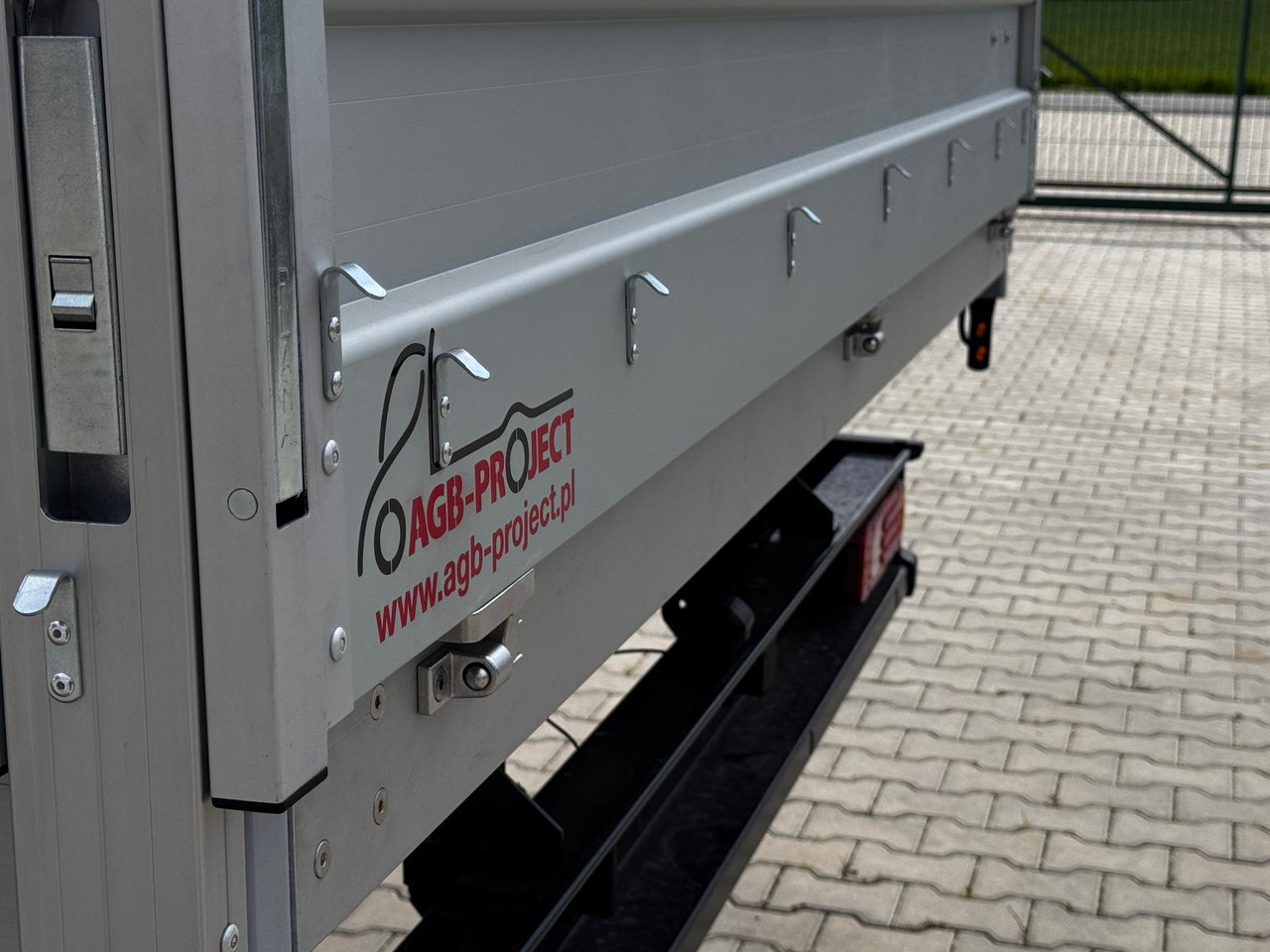 Camião de caixa aberta/ Plataforma Iveco Daily 70C18: foto 16