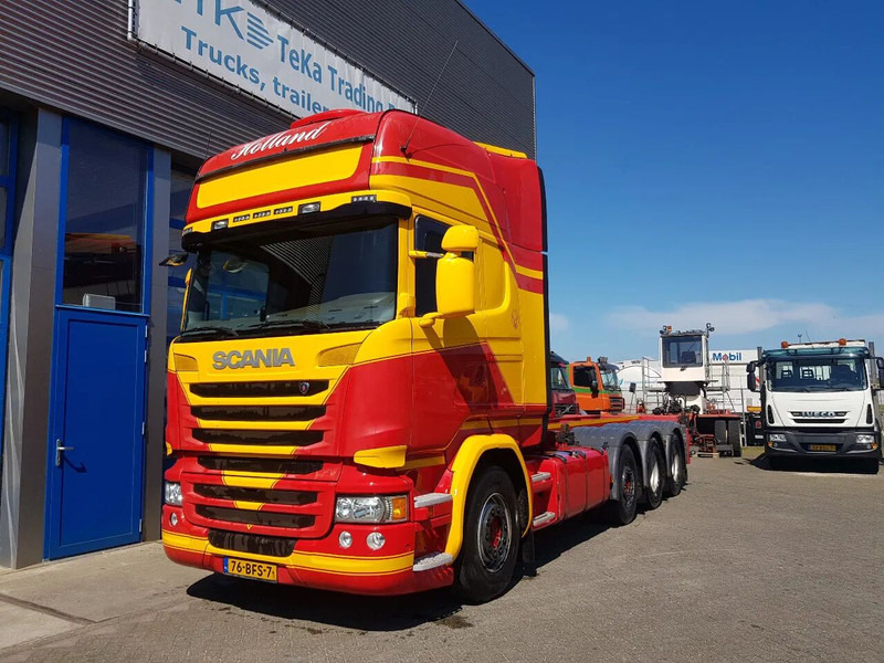 Scania R450 8x2 Topline ADR EX/II, EX/III, FL en AT SCR only - Camião transportador de contêineres/ Caixa móvel: foto 1 Scania R450 8x2 Topline ADR EX/II, EX/III, FL en AT SCR only - Camião transportador de contêineres/ Caixa móvel: foto 1