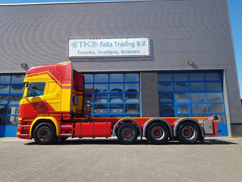 Scania R450 8x2 Topline ADR EX/II, EX/III, FL en AT SCR only - Camião transportador de contêineres/ Caixa móvel: foto 3 Scania R450 8x2 Topline ADR EX/II, EX/III, FL en AT SCR only - Camião transportador de contêineres/ Caixa móvel: foto 3
