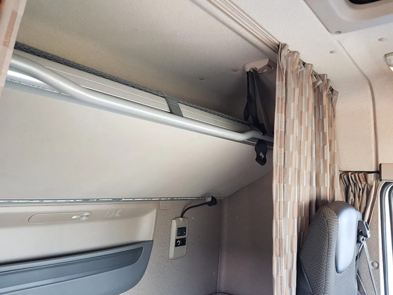 Tractor DAF XF 440 ADR AT FL EXII OX: foto 12 Tractor DAF XF 440 ADR AT FL EXII OX: foto 12