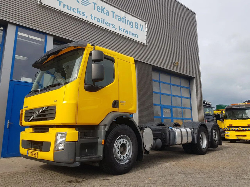 Volvo FE 320 6x2 Euro 5 290.000 km Retarder TÜV - Camião chassi: foto 1 Volvo FE 320 6x2 Euro 5 290.000 km Retarder TÜV - Camião chassi: foto 1