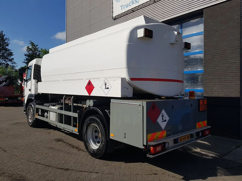 Volvo FM 9.340 Petrol, Diesel 17000 Ltr. 3 Compartementen - Camião cisterna: foto 4 Volvo FM 9.340 Petrol, Diesel 17000 Ltr. 3 Compartementen - Camião cisterna: foto 4