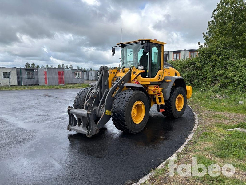 Volvo L90H - Pá carregadora de rodas: foto 1 Volvo L90H - Pá carregadora de rodas: foto 1