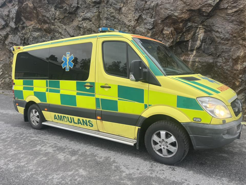 MERCEDES-BENZ Sprinter 316 NGT - Ambulância: foto 4 MERCEDES-BENZ Sprinter 316 NGT - Ambulância: foto 4