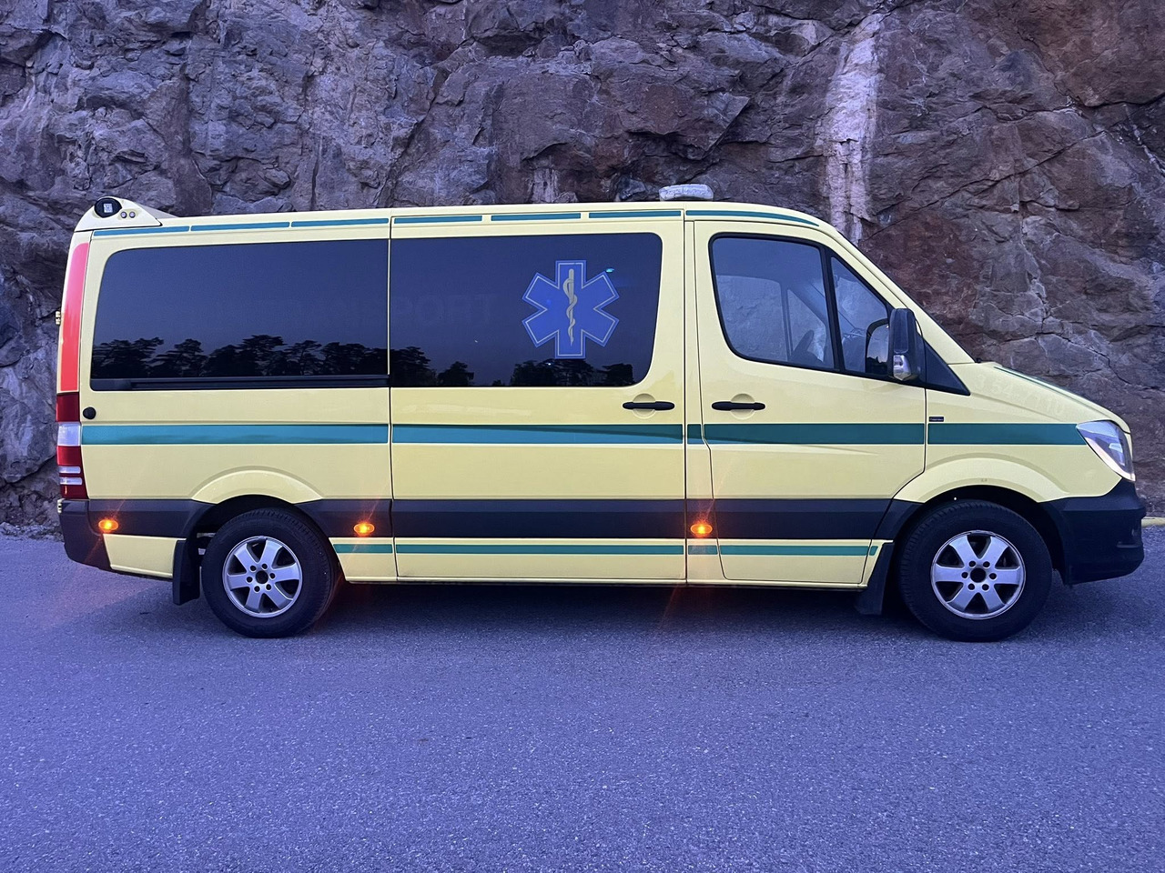 Mercedes-Benz Sprinter 316 - 2 stretcher - Ambulância: foto 5 Mercedes-Benz Sprinter 316 - 2 stretcher - Ambulância: foto 5