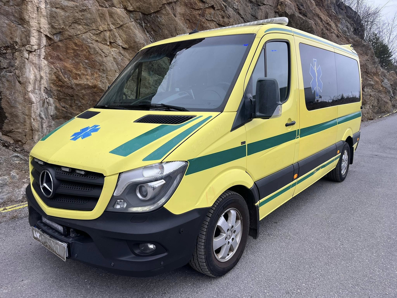 Mercedes-Benz Sprinter 316 - 2 stretcher ambulance - RESERVERAD!! - Ambulância: foto 1 Mercedes-Benz Sprinter 316 - 2 stretcher ambulance - RESERVERAD!! - Ambulância: foto 1