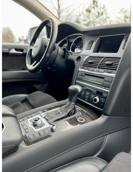 Automóvel Audi Q7: foto 10