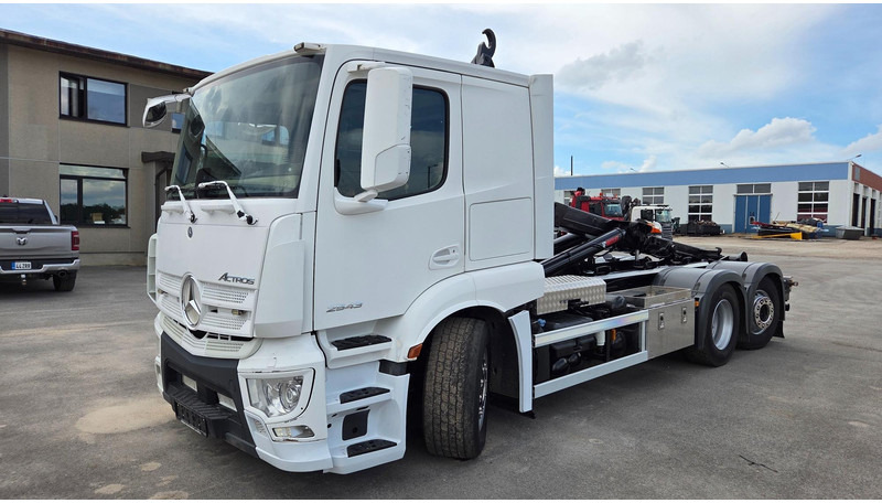 Mercedes-Benz Actros 2543 6X2*4 - Camião polibenne: foto 1 Mercedes-Benz Actros 2543 6X2*4 - Camião polibenne: foto 1