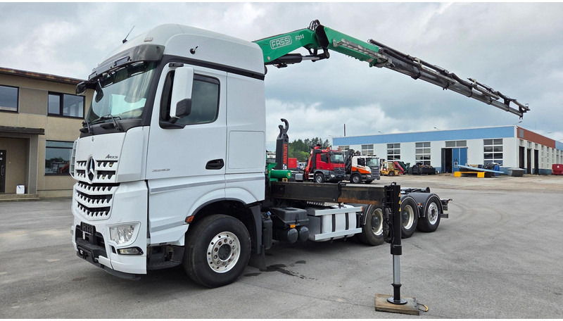 Mercedes-Benz Arocs 3253 8X4*4 Fassi F295 - Camião polibenne, Camião grua: foto 1 Mercedes-Benz Arocs 3253 8X4*4 Fassi F295 - Camião polibenne, Camião grua: foto 1