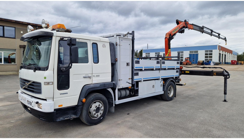 Volvo FL220 4X2 Palfinger PK7501 - Camião de caixa aberta/ Plataforma, Camião grua: foto 1 Volvo FL220 4X2 Palfinger PK7501 - Camião de caixa aberta/ Plataforma, Camião grua: foto 1