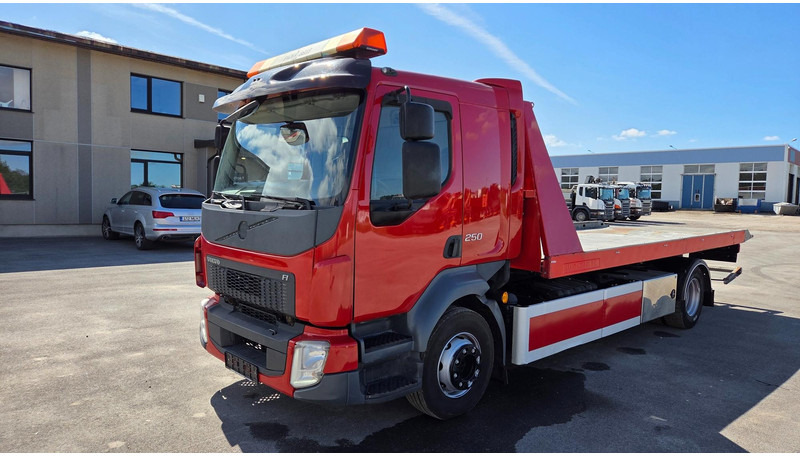 Volvo FL250 4X2 - Caminhão reboque: foto 1 Volvo FL250 4X2 - Caminhão reboque: foto 1