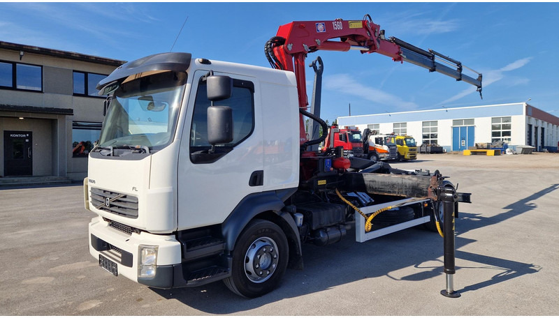 Volvo FL280 4X2 HMF 1560 - Camião polibenne, Camião grua: foto 1 Volvo FL280 4X2 HMF 1560 - Camião polibenne, Camião grua: foto 1