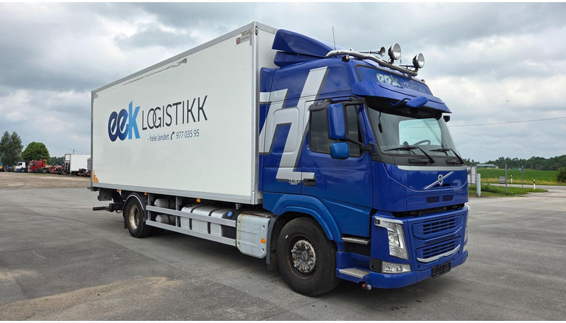 Volvo FM330 4X2 - Camião furgão: foto 2 Volvo FM330 4X2 - Camião furgão: foto 2