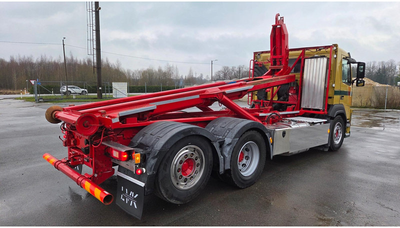 Volvo FM420 6X2*4 - Camião polibenne: foto 3 Volvo FM420 6X2*4 - Camião polibenne: foto 3