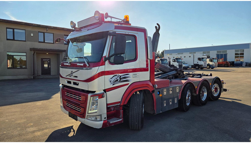 Volvo FM460 8X2*6 - Camião polibenne: foto 1 Volvo FM460 8X2*6 - Camião polibenne: foto 1