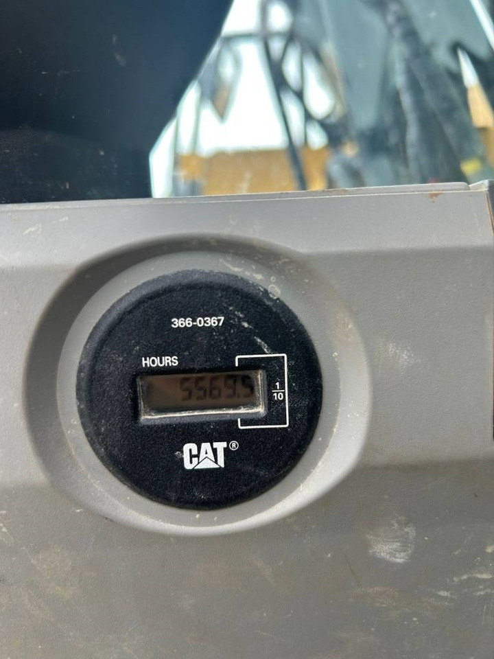 CAT 325 FL CR (Under Preparation) - Escavadora de rastos: foto 3 CAT 325 FL CR (Under Preparation) - Escavadora de rastos: foto 3
