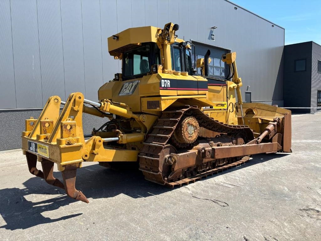 CAT D 7 R (CE certified) - Buldôzer: foto 5 CAT D 7 R (CE certified) - Buldôzer: foto 5