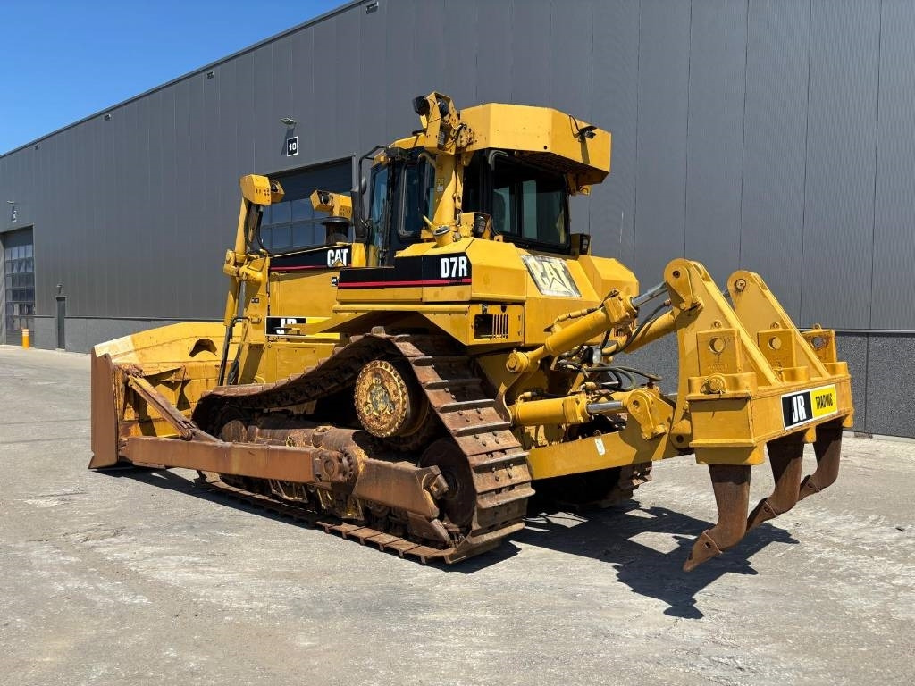 CAT D 7 R (CE certified) - Buldôzer: foto 3 CAT D 7 R (CE certified) - Buldôzer: foto 3