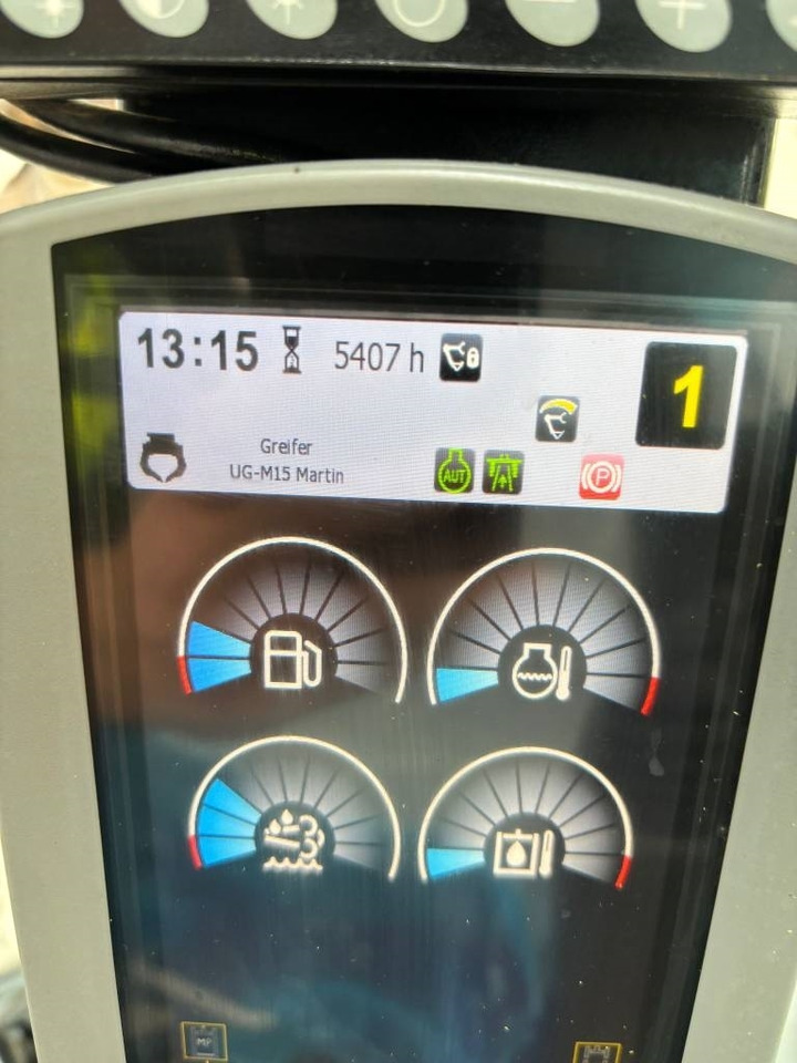 Escavadeira de rodas CAT M 320 F: foto 9