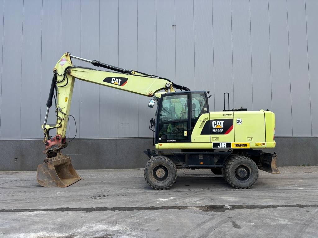 CAT M 320 F (Under Preparation) - Escavadeira de rodas: foto 1 CAT M 320 F (Under Preparation) - Escavadeira de rodas: foto 1
