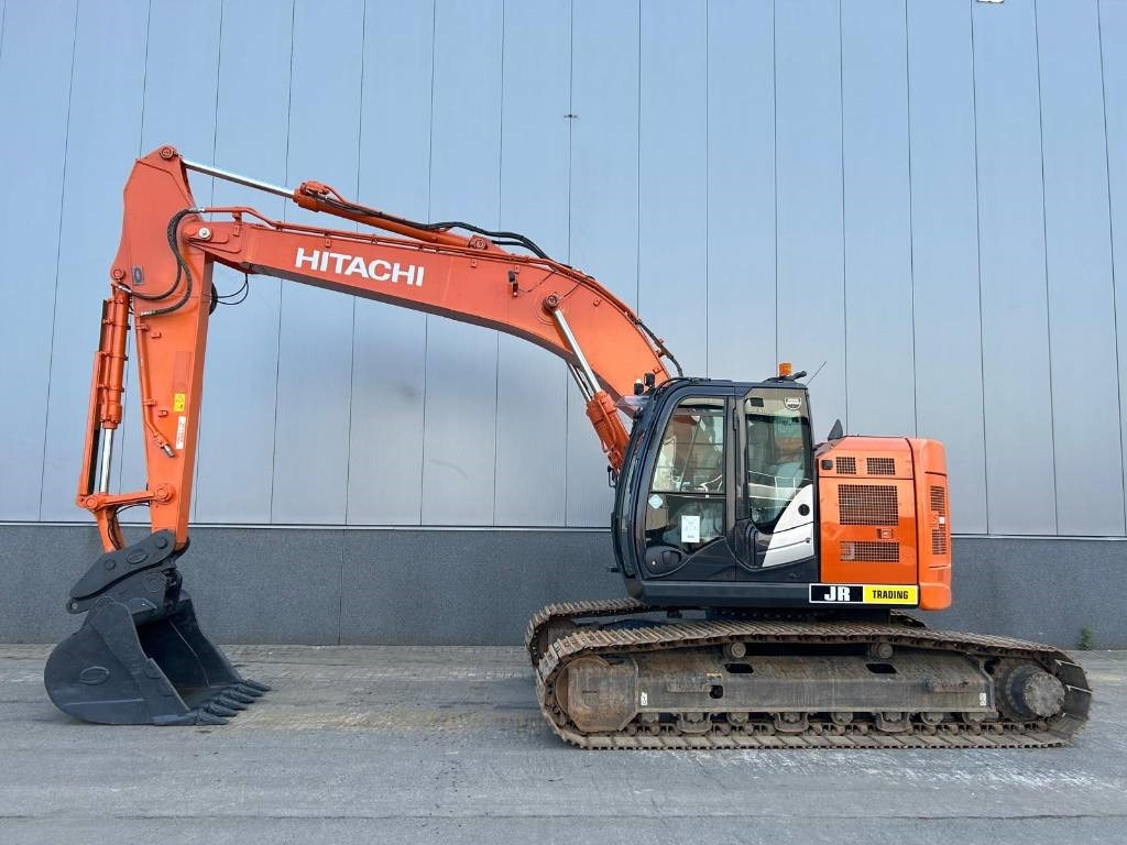 Hitachi ZX 225 US LC-6 - Escavadora de rastos: foto 1 Hitachi ZX 225 US LC-6 - Escavadora de rastos: foto 1