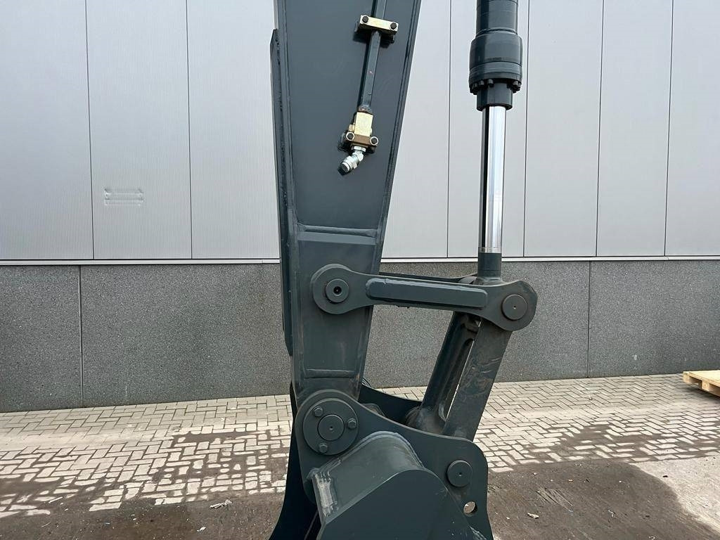 Escavadora de rastos novo Hyundai R 210: foto 15