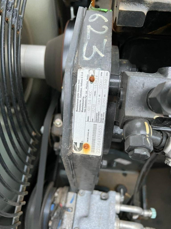 Escavadora de rastos novo Hyundai R 210: foto 21