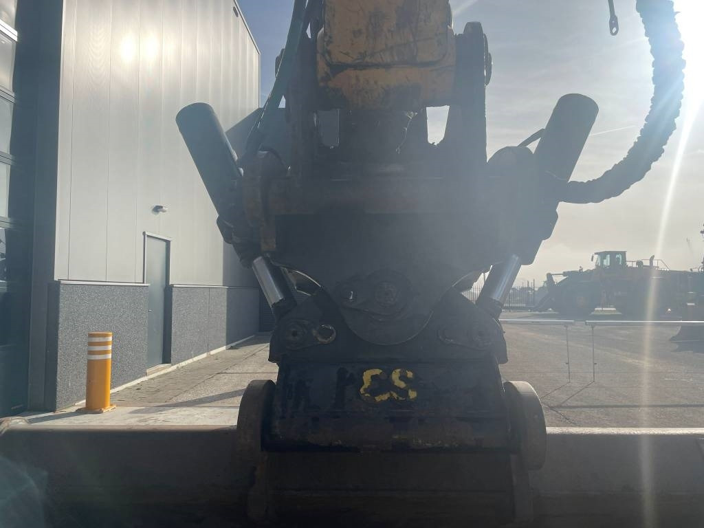 Escavadora de rastos Liebherr R 926 LC: foto 9