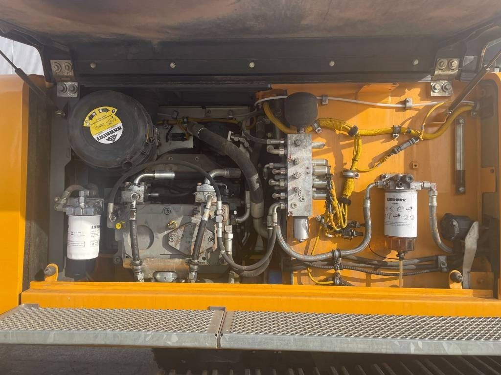 Escavadora de rastos Liebherr R 926 LC: foto 18