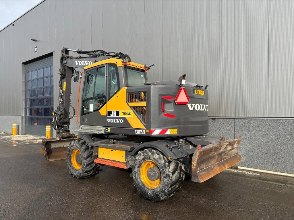 Volvo EWR 150 E (Under Preparation) - Escavadeira de rodas: foto 3 Volvo EWR 150 E (Under Preparation) - Escavadeira de rodas: foto 3