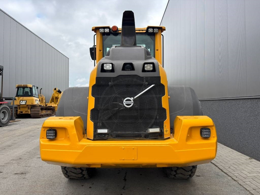 Volvo L 90 H (High tip + New tires) - Pá carregadora de rodas: foto 4 Volvo L 90 H (High tip + New tires) - Pá carregadora de rodas: foto 4