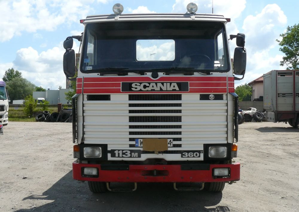 Scania RH 4X27 - Camião basculante: foto 1 Scania RH 4X27 - Camião basculante: foto 1