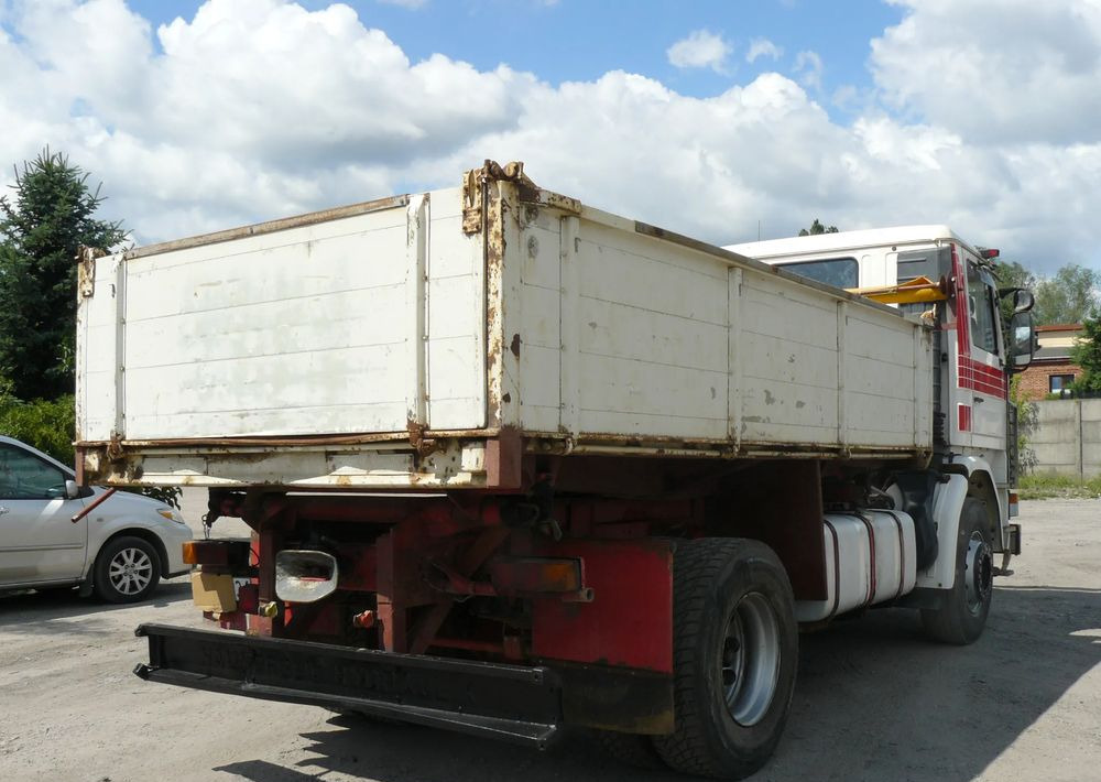 Scania RH 4X27 - Camião basculante: foto 4 Scania RH 4X27 - Camião basculante: foto 4